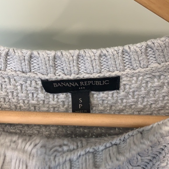 Banana Republic knit sweater - Picture 2 of 3